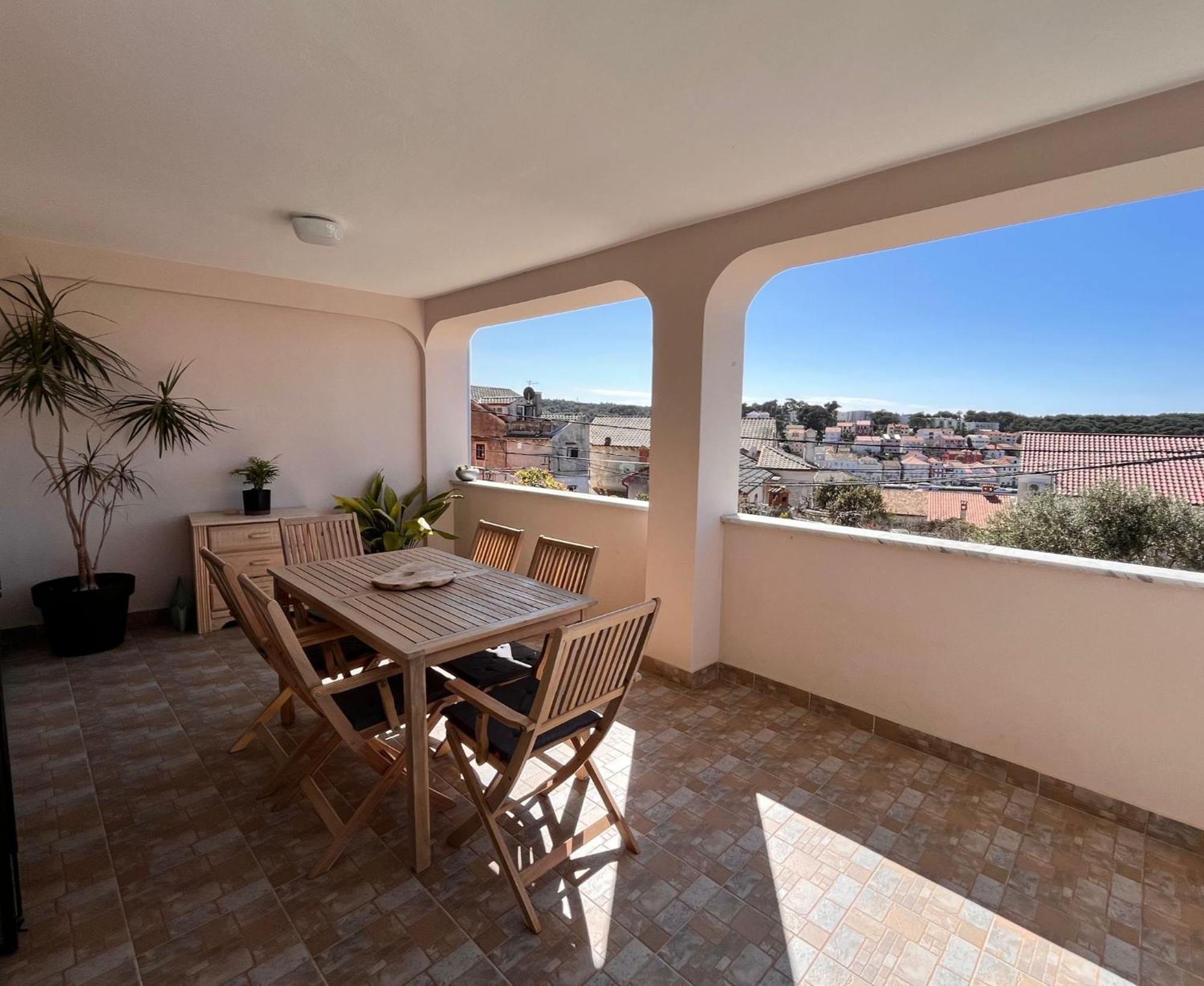 Apartment Oscar Mali Losinj Bagian luar foto